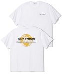 에스릿 스튜디오(SLIT STUDIO) 스튜디오 어스 로고 티셔츠 화이트