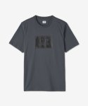씨피 컴퍼니(CP Company) 남성 30/1 저지 라벨 반소매 티셔츠 - 섀도우 그레이 / 12CMTS042A005100W978