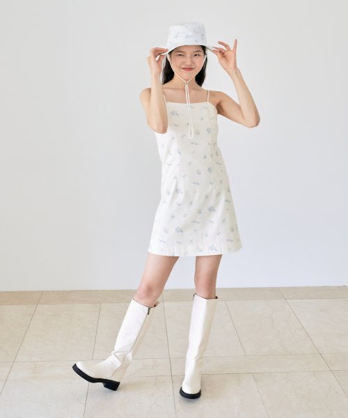 ★送料・関税込★Margarin Fingers★GARDEN SLIP ONE PIECE★ 마가린핑거스(MARGARIN FINGERS) GARDEN SLIP ONE PIECE (CREAM