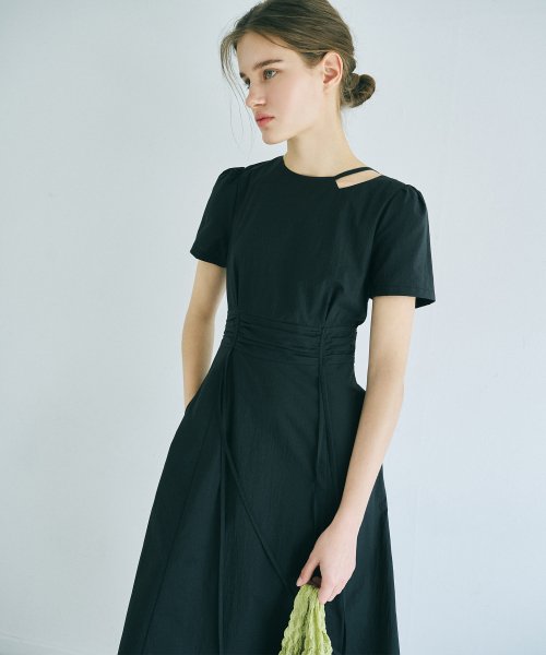 Neck Cut-Out Shirring Dress  Black