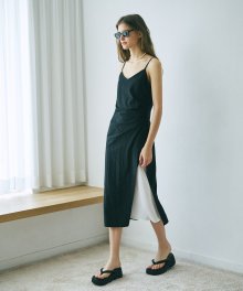 Slip Unbalance Pintuck Dress  Black