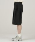 Deep 4 Tuck Sweat Shorts [Black]