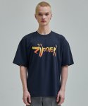 젠아더(ZNOTHER) 로고 레터링 티셔츠 네이비