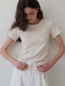 Rip crop t-shirt (ivory)