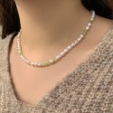 스튜디오 오후(OHUUU) 연두색 진주 목걸이_Light green pearl necklace