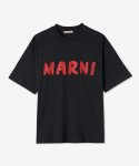 마르니(MARNI) 여성 로고 프린트 오가닉 저지 반소매 티셔츠 - 블랙 / THJET49EPHUSCS11LON99