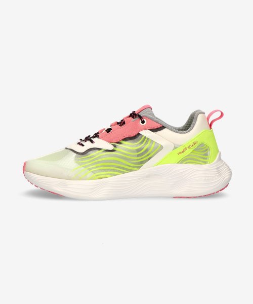 로핏스튜디오(RAWFIT STUDIO) 여성 러닝화 브리즈팝 네온 핑크_RF222RN06 - 169,000 | 무신사 스토어