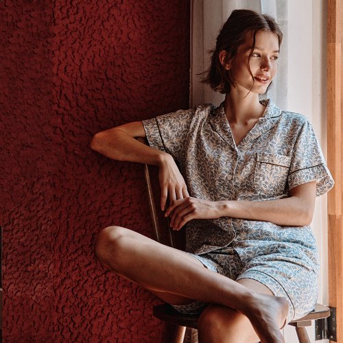 Women shy lwaf pajama short set