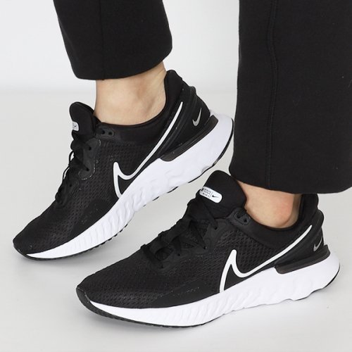 나이키(Nike) 리액트 마일러 3 러닝화 (블랙) - 174,000 | 무신사 스토어