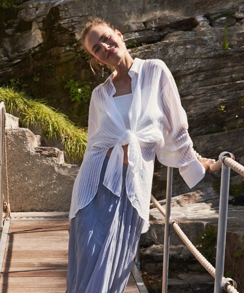 Back Point Over Fit Shirt (Ivory)
