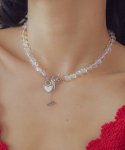 메리모티브(MERRYMOTIVE) Shining gemstone love point necklace