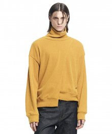 CURVED FLASH TURTLE NECK KNIT MUSTARD