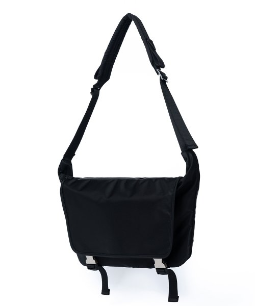 MUSINSA公式 | HAH ARCHIVE 2-Buckle Biker Messenger Bag (Black)