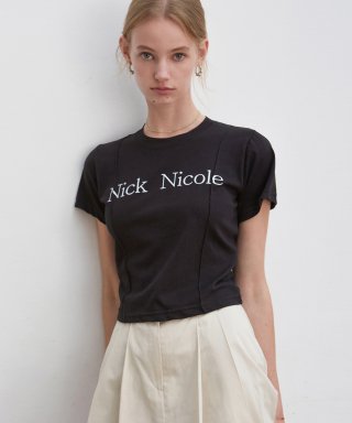 닉앤니콜(NICK&NICOLE) NICOLE PINTUCK CROP TEE_BLACK