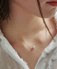 SIMPLE PEARL NECKLACE (SILVER)