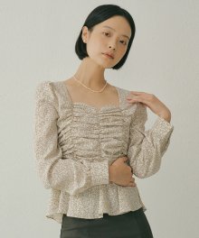 FAL HEART NECK PATTERN SHIRRING BLOUSE IVORY