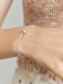 리엔느와르(leeENoir) Silver Ball Clear Beads Bracelet