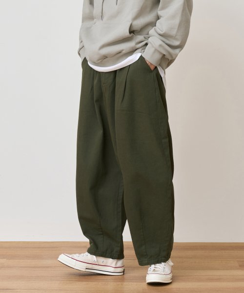 MUSINSA | TOFFEE Two-Tuck Cotton Balloon Elasticated waist Pants