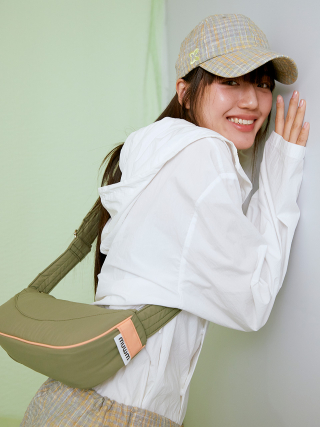 무음(MUWM) [리사이클 나일론] 왈루백 Walru Bag (Moss Green/Coral) 상품 이미지