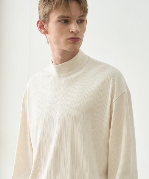 Ribbed Mock Neck T-Shirt