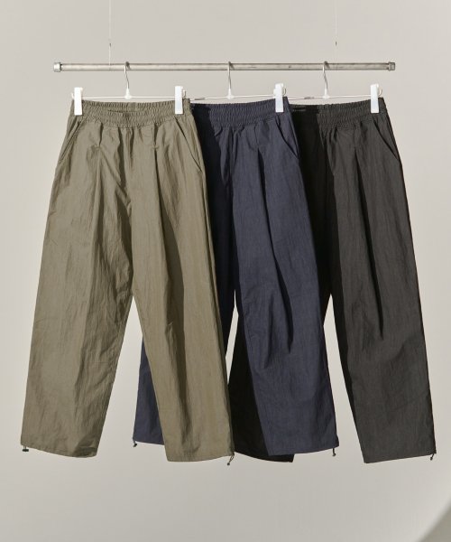 Нейлон Deep One Tuck Брюки с завязками Брюки [3 Colors]
