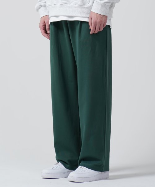 MUSINSA | GAKKAI UNIONS One-tuck Wide-fit sweatpants dark green