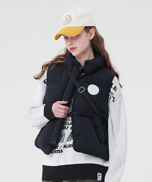 MUSINSA | KIRSH Doodle Cherry Circle Logo Padded Vest [Navy]