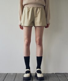 BANDING LEATHER HALF PANTS_BEIGE