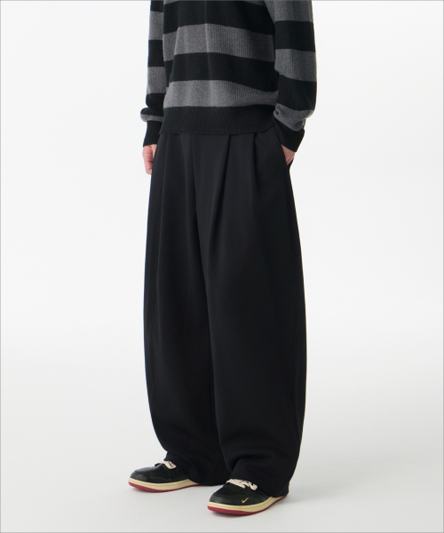 DOUBLE KNIT TWO TUCK WIDE LOUNGE SWEAT PANTS [BLACK]