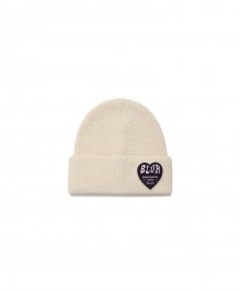 HEART PATCH BEANIE - IVORY