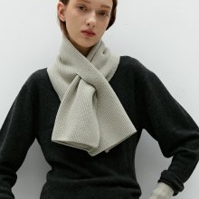 Classic Hole Scarf_Pale green