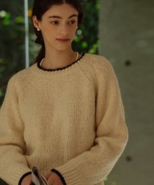Alpaca coloring knit top_Ivory