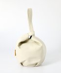 옐로우스톤(YELLOWSTONE) Dumpling wrist bag - Ivory