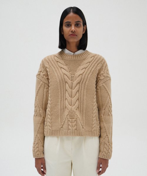 MUSINSA | レバー Chunky Cable Wool Round Knit - Beige