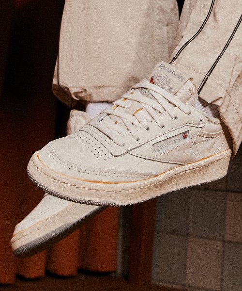【Reebok】 正規品★ Club C 85 Husky ★大人気 리복(REEBOK) 클럽 C 85 - 허스키 / GX8769 - 사이즈 & 후기