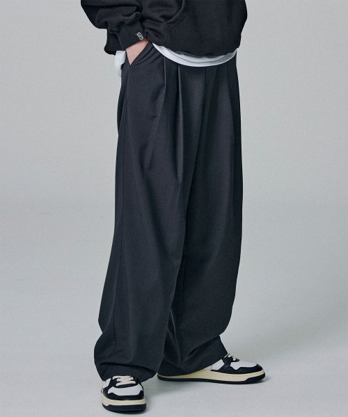 MUSINSA | NOT4NERD TR Two Tuck Wide Pants - Charcoal