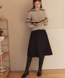Two-Buttons Midi Skirt - Black