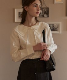 Double collar ribbon blouse - Off White