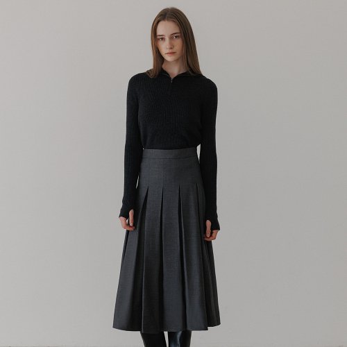 pleated skirt wool