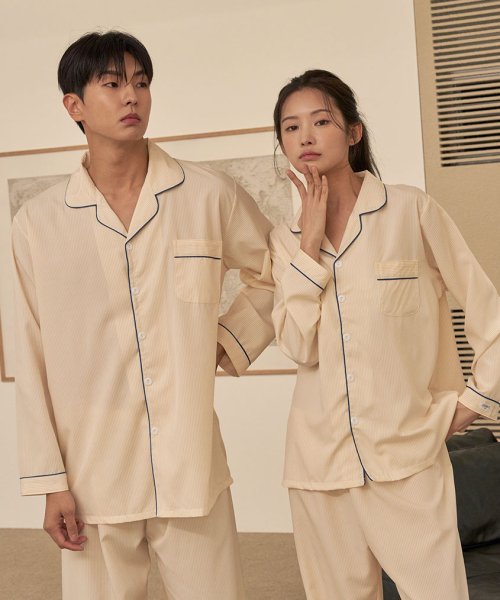 MUSINSA DOSSY Silk Fit Clean Long Sleeve Couple Pajamas Set