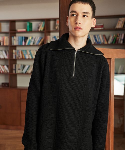 CABLE HALF ZIP-UP KNIT