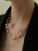 멕코이(MCCOII) present pearl bold necklace