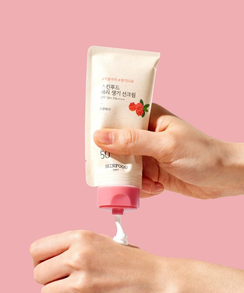 스킨푸드() [진정 선 15ml 증정] 베리 생기 선크림 50ml SPF50+ PA++++ 상품 이미지