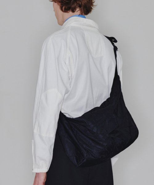 MUSINSA | HAH ARCHIVE Ark Messenger Bag (Crease Black)