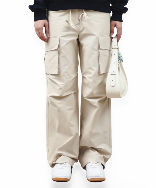 MUSINSA | HIGHKEY CLUB Pintuck Caco Pants [Ivory]