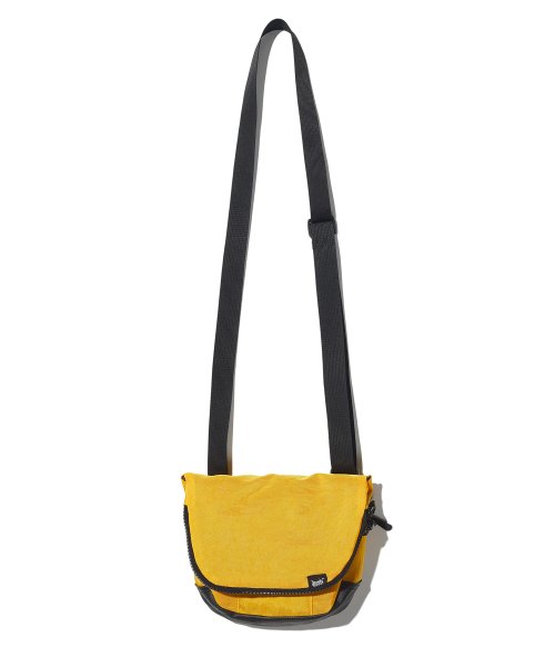MUSINSA公式 | BROWNBREATH STRIVE MINI MESSENGER BAG - YELLOW