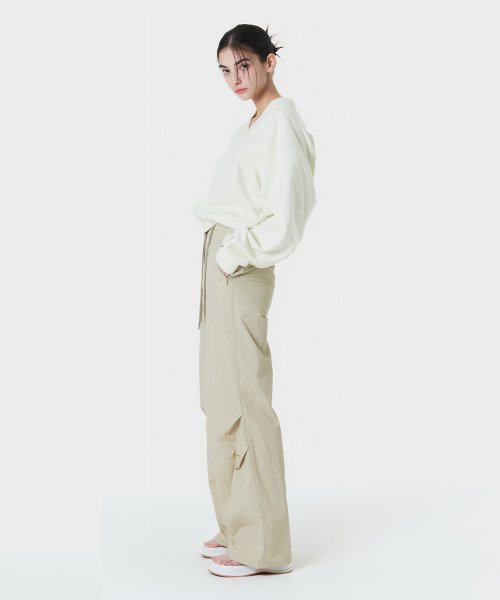 Свободные брюки с защипами и завязками BEIGE MBCSPA002BE
