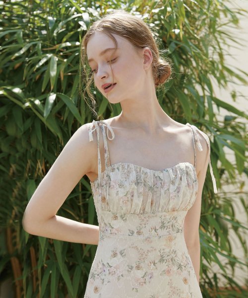 ワンピース VALLO DE NEAR Daphne flower dress Ivory 벨로디네라(VALLO DE NERA) Daphne flower dress Ivory - 사이즈