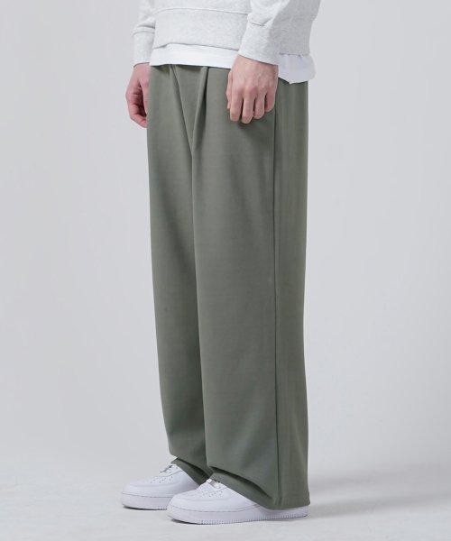 MUSINSA | GAKKAI UNIONS One tuck wide sweatpants dust khaki