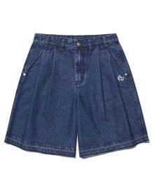 TWO TUCK DENIM SHORTS - WASHED BLUE